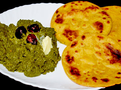 Makki di roti and sarson da saag 